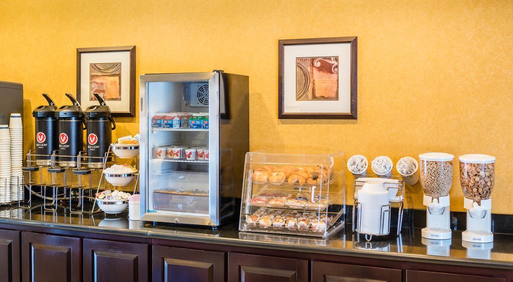 Red Lion Inn & Suites Γιουτζίν Εξωτερικό φωτογραφία